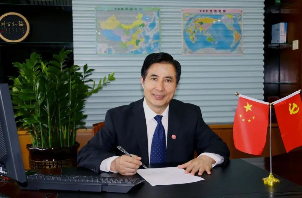 投资10亿，坐标布吉，这是一所被低估的宝藏学校