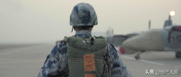 中国当兵的大学生，都是这样度过第一次