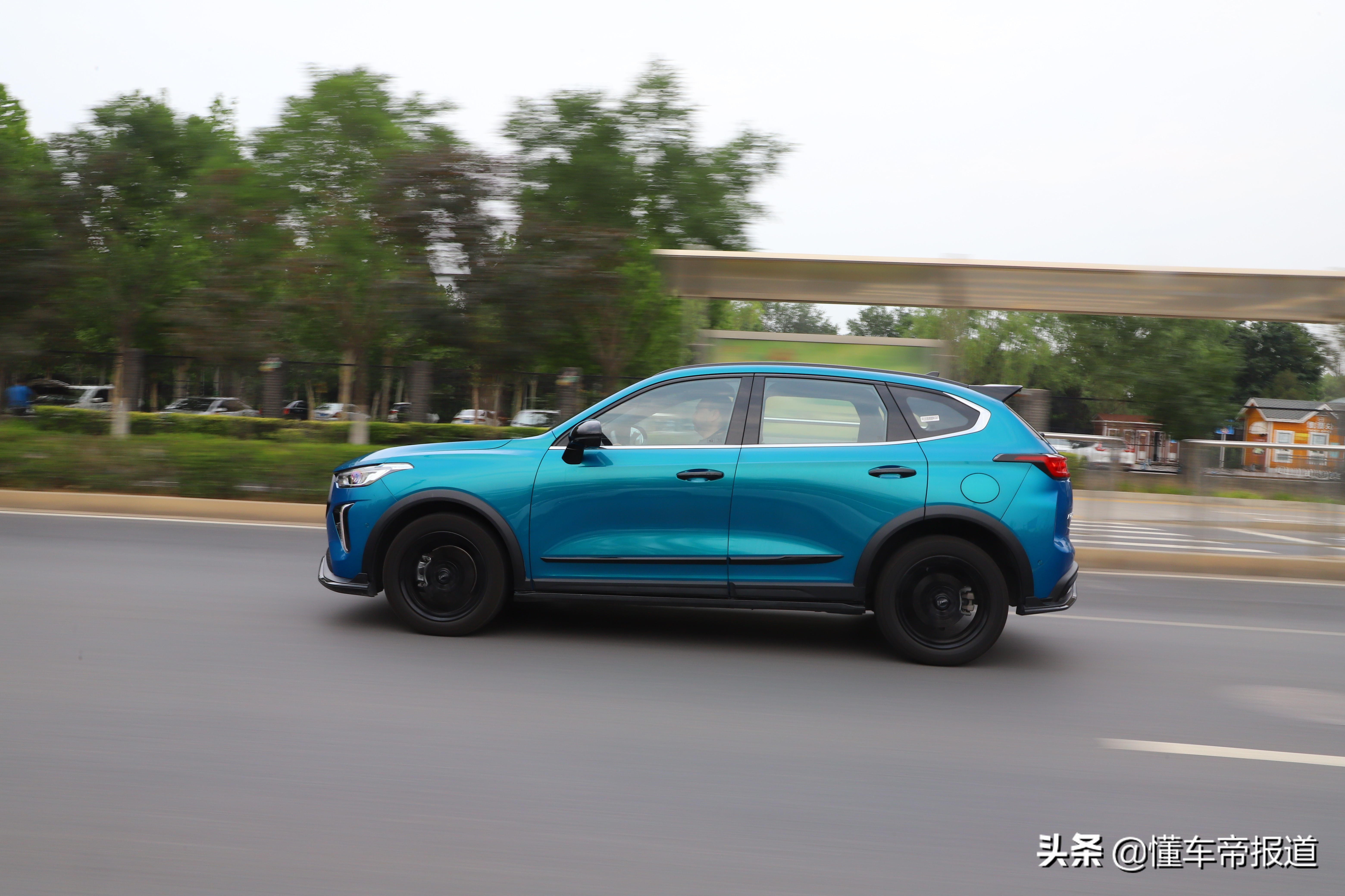 新车｜是“兔”非“马”，家用SUV的另类选择，试驾体验哈弗赤兔