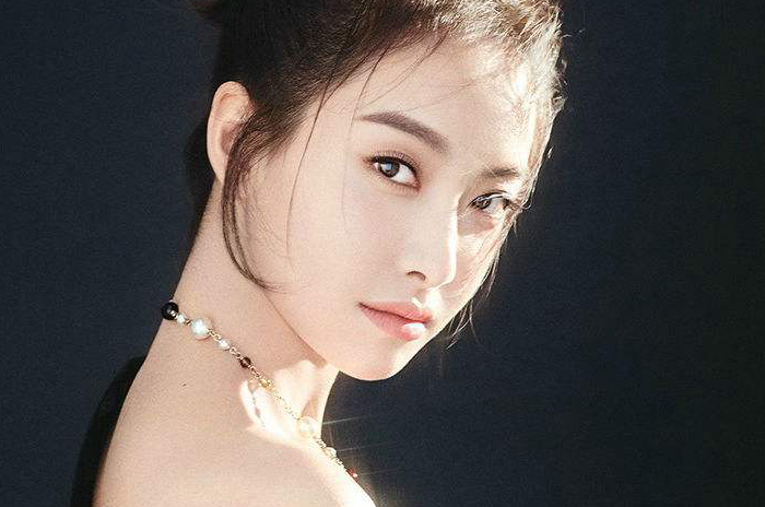 近期暴涨的85后女明星十强，赵丽颖榜首，刘亦菲榜眼，杨幂探花