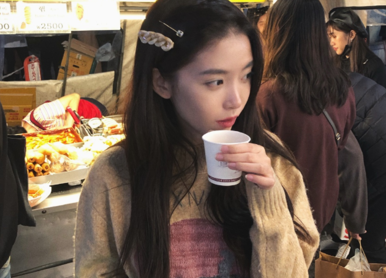 奶油抹脸已经OUT了！全网刮起湿发纯欲风，半藏森林都自叹不如
