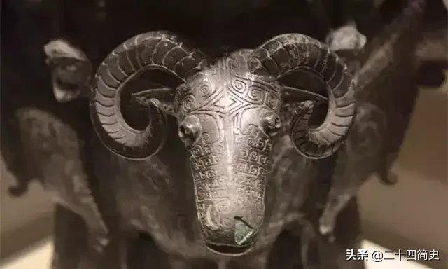 四羊方尊是哪个朝代的文物？是商朝晚期青铜礼器-第9张图片