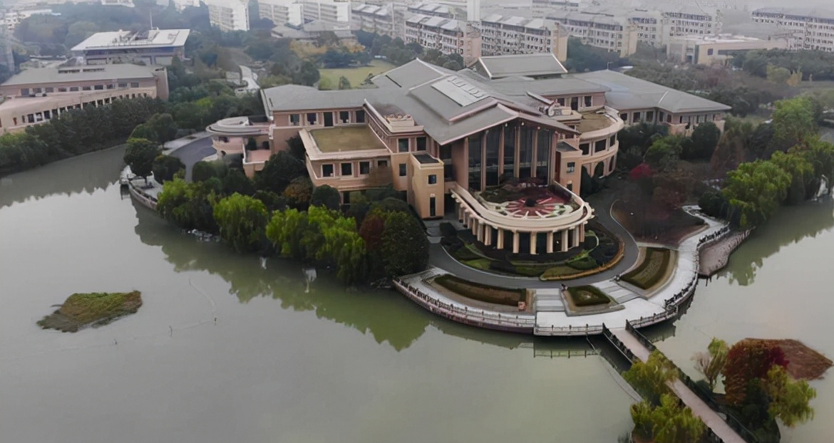 上海政法学院启动“更名”，与华东政法大学没有“合并”可能？