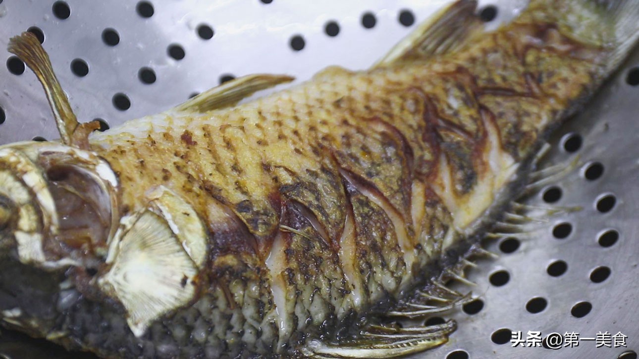 这三种汤冬天最常喝，热乎乎的来一碗，适合天冷进补而食