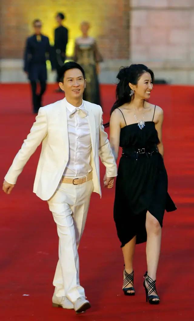 电视剧《中华英雄》播出31年，女主角嫁亿万富豪，其他人今何在