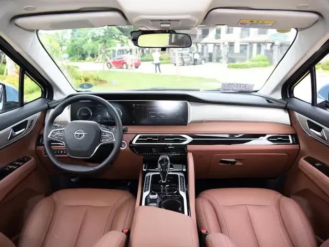 靠颜值逆袭的国产MPV，月销855辆就是成功，海马7X守住品牌底线
