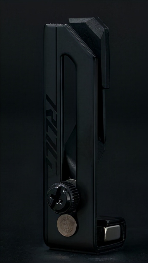 ROG MAXIMUS Z690 HERO 主板评测：Alder Lake处理器的高配伴侣