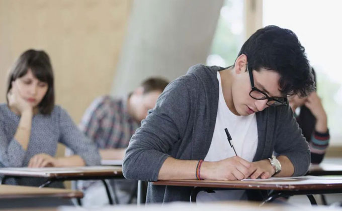 “双减政策”下培训机构该何去何从？千军万马齐上艺术类独木桥？