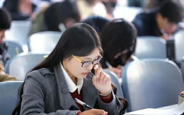 考研界几所存在“黑幕”的大学，歧视普通学生，考生们报考需谨慎