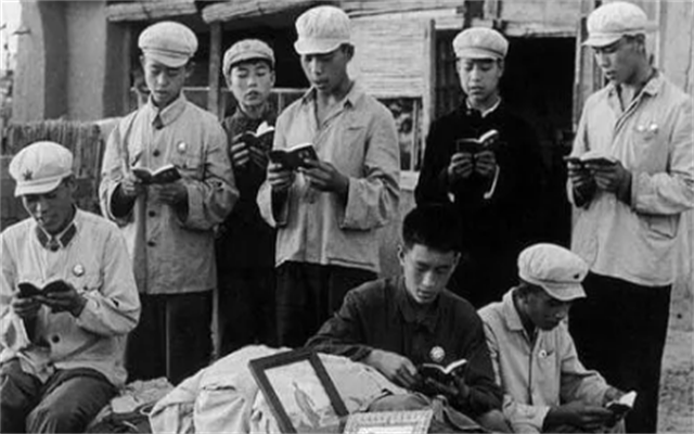 1978年，护理员持枪击杀3人、击伤1人，被判死刑，万人为她鸣不平