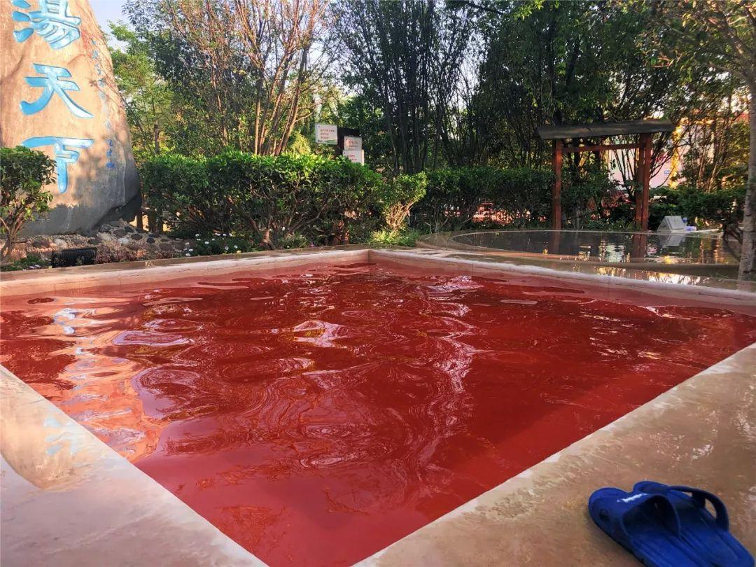 寻甸星河温泉(昆明周边泡温泉地,100个泉池:鲜花,红酒,2019年火了)