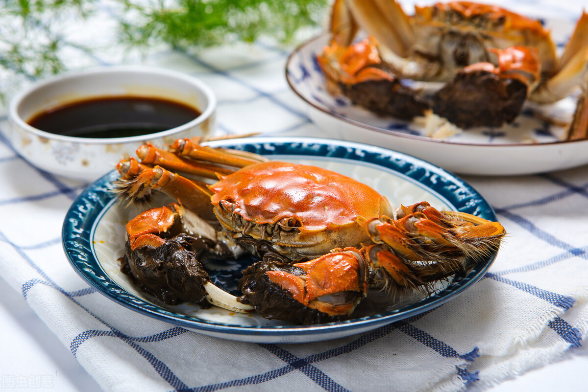 秋天螃蟹肥美，有人吃不对住院！教你3招健康吃螃蟹