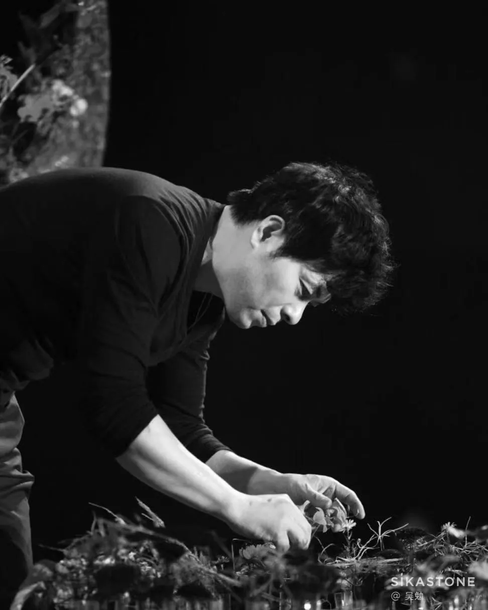 花艺师都在内卷吗?可能只有他才是最清醒的