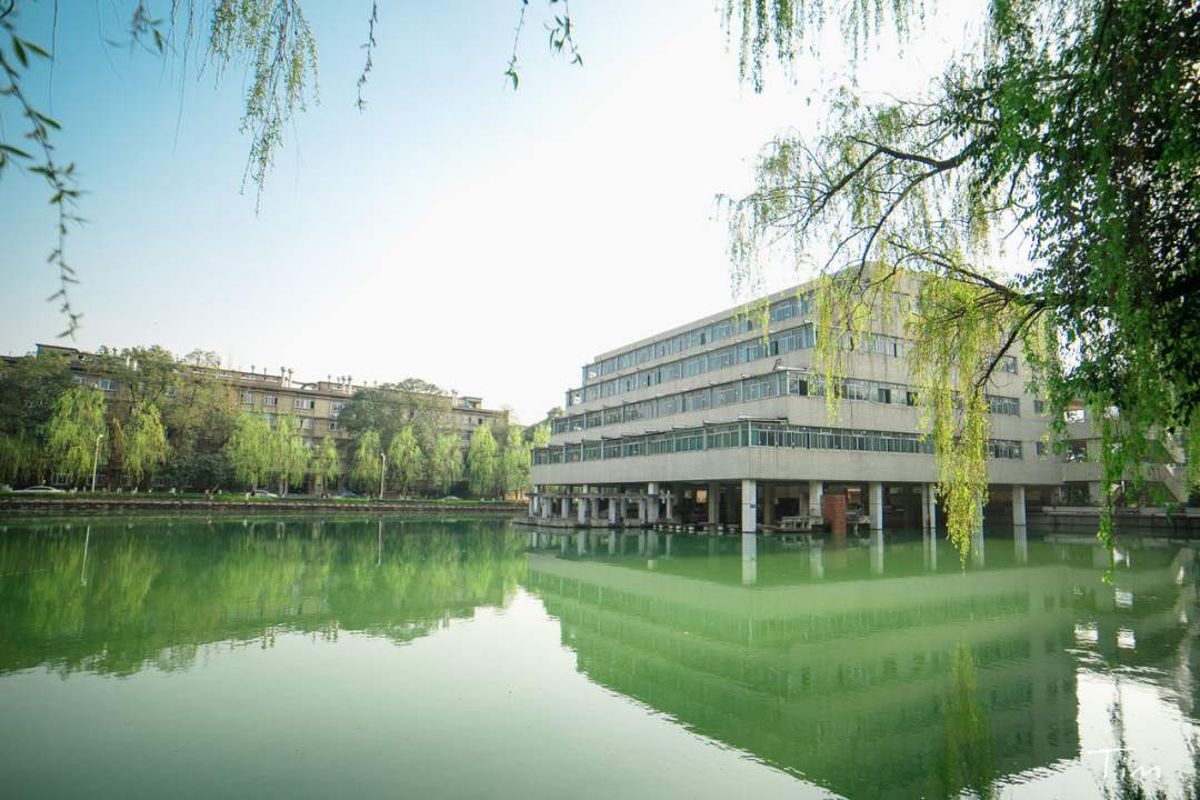 两所高校，一所双一流，录取分530—580左右！各具特色，值得报考