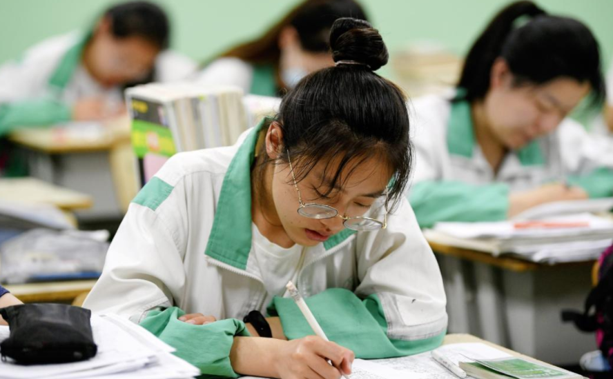 500分左右录取的师范院校，实力强悍且口碑好，中等考生多留意