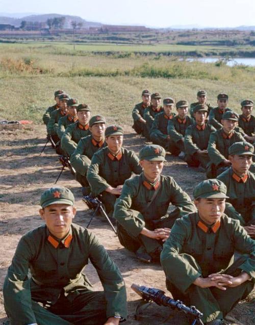 1976年，叶剑英打趣许世友还能指挥南京军区吗？许世友回答玩味