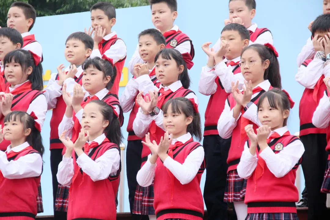 弘扬文化 传诵经典——成都高新区中和小学主题升旗仪式