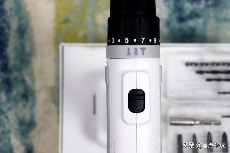 家里不能缺男人，打孔拧螺丝没它也不行！玛斯工匠12V锂电冲击钻