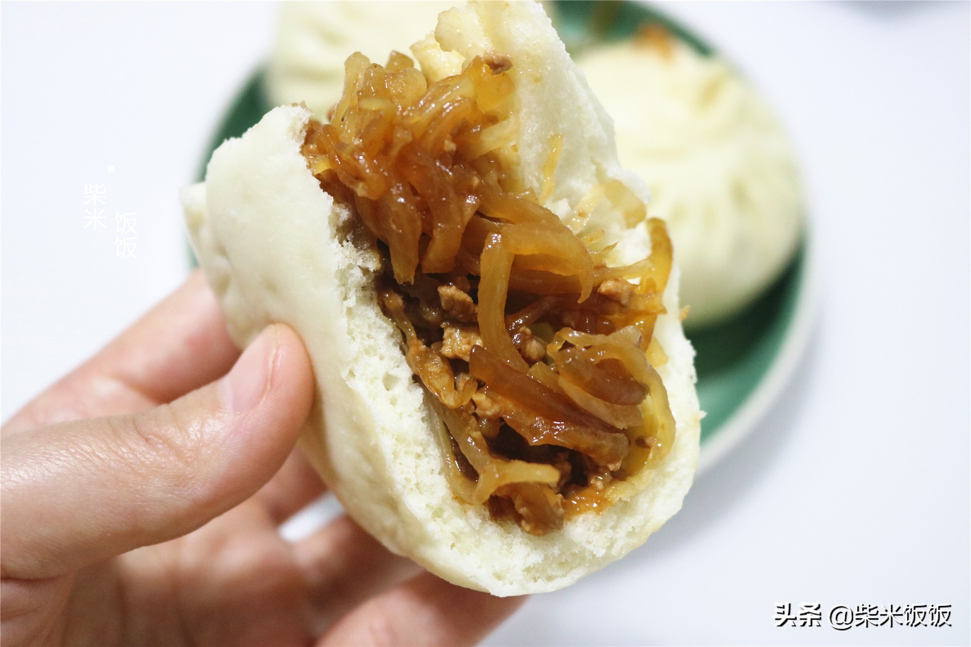 萝卜馅包子怎么调馅料(用萝卜做包子鲜香多汁特别好吃)