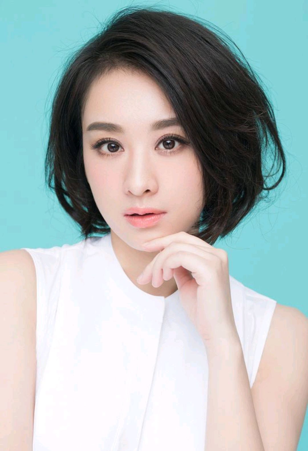身穿一件橙色针织衫搭配蓝色牛仔裤(身穿一件橙色针织衫搭配蓝色牛仔裤好看吗)
