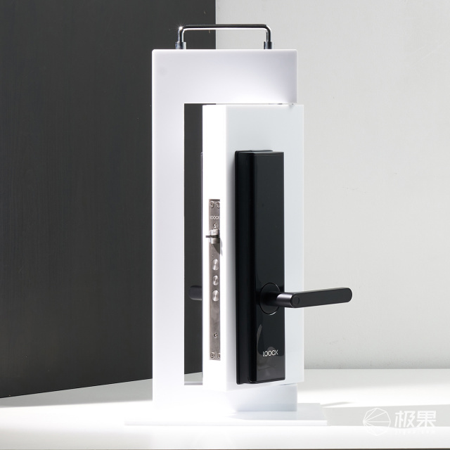 家庭守护第一关卡！五大智能门锁横评：安全原来这么多门道