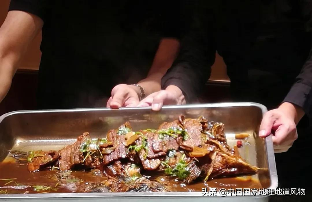 济南人的干饭神器,为什么是“把子肉”?