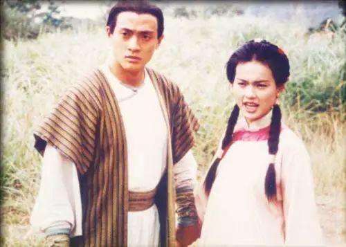 与滕丽名相爱9年，却劈腿小20岁大学生，任性妄为反被绿沦为笑柄