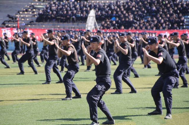适合中等生报考的本科大学，虽名气不大，但毕业生多数能拿铁饭碗