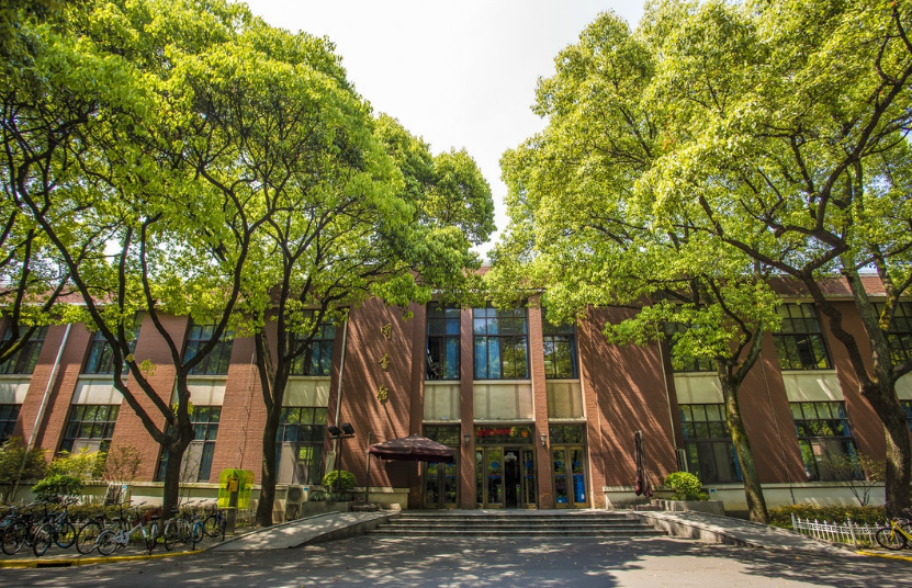 2020大学金融业数量排名，共50所大学上榜，上海财经居第五