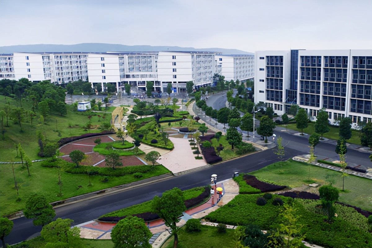 湖南一高校申请更名，或将升级为“重量级”大学，当地学生有福了