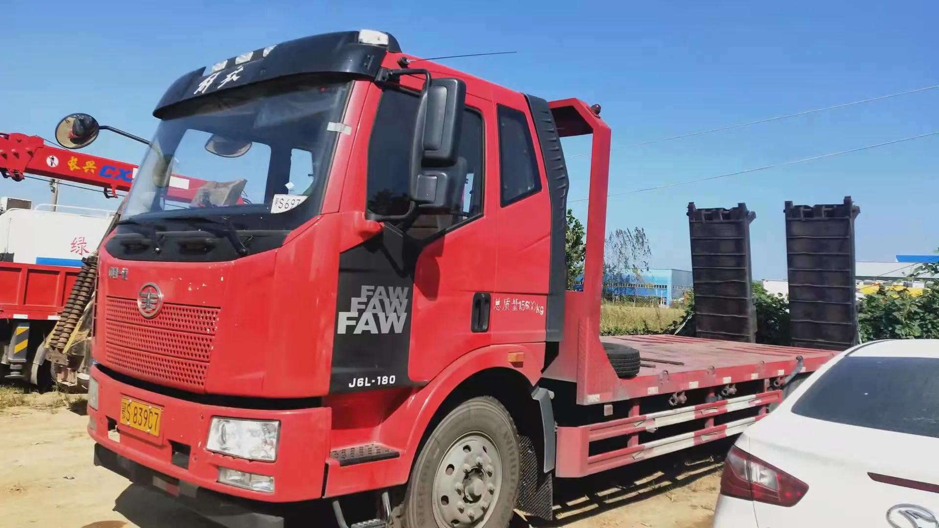二手平板拖車(chē)今年四月份的解放J6