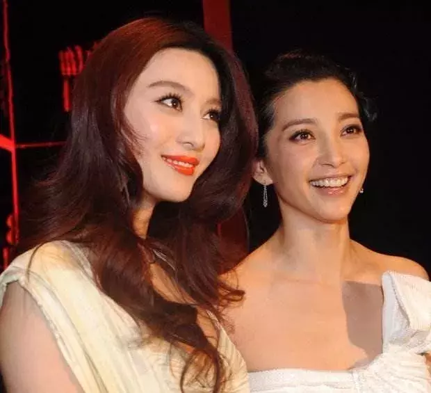 “村花”飞天变凤凰，李冰冰才是业界营销第一人