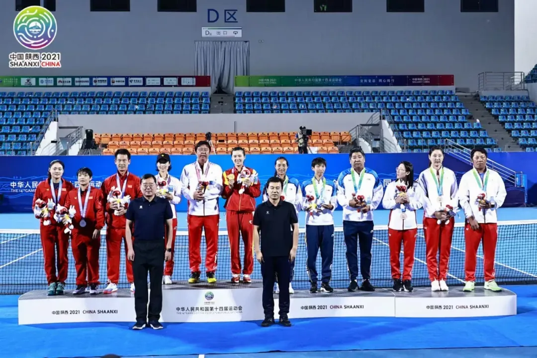 与苏炳添角逐百米赛道、横扫伊藤美诚，这些运动员都来自上海同所高校！