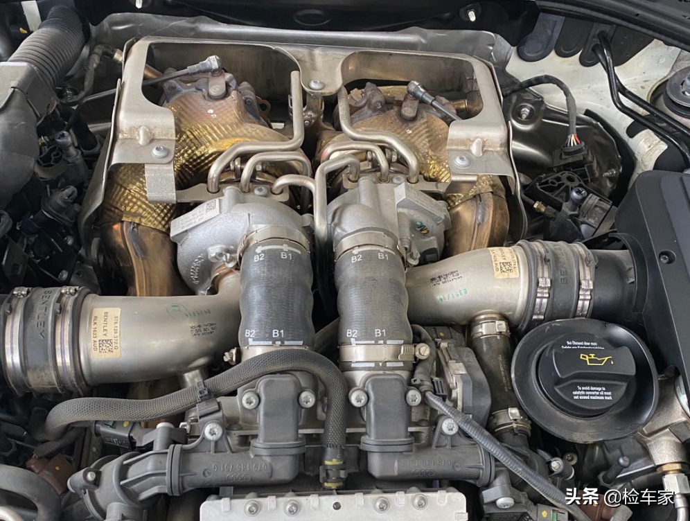 奢华轿跑，才开两万公里贬值130万，168万买台宾利欧陆GT划算吗？