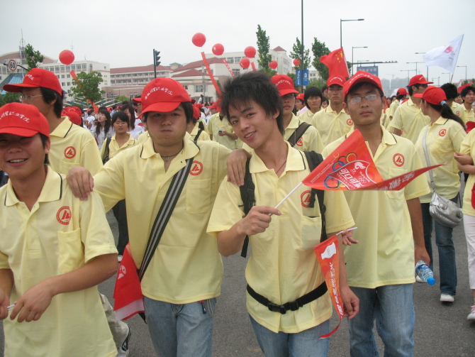 宿松奥运会火炬经过哪些地方(小伙伴们还记得2008年奥运会时各地火炬传递的情景么)