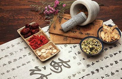 终于找到起白斑的元凶了！医生提醒：6个发病原因，这几个可预防