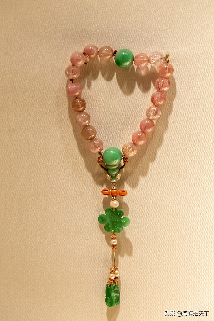 晶莹剔透,奢华高雅的"清代碧玺珠翠手串";故宫珍宝馆的极品(珍珠珠子