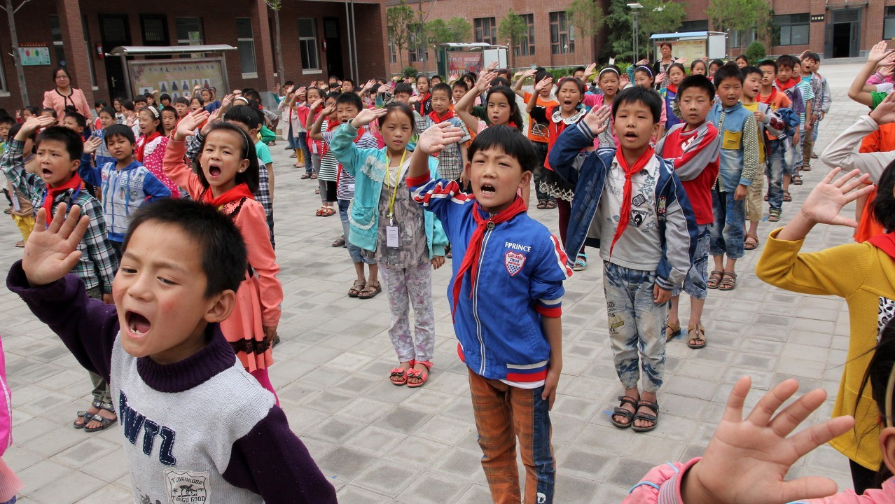 古天乐曾捐赠111所学校，而10年前这所希望小学，如今却彻底荒凉