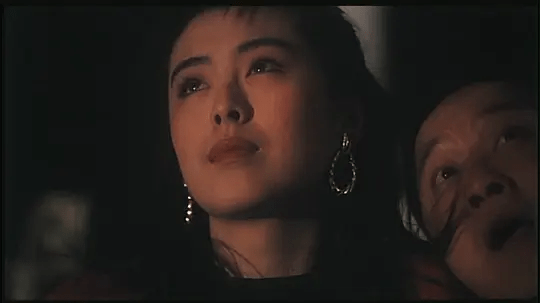 32年前王祖贤这部港片，“破尺度”出演，虽删减8分钟却依然经典