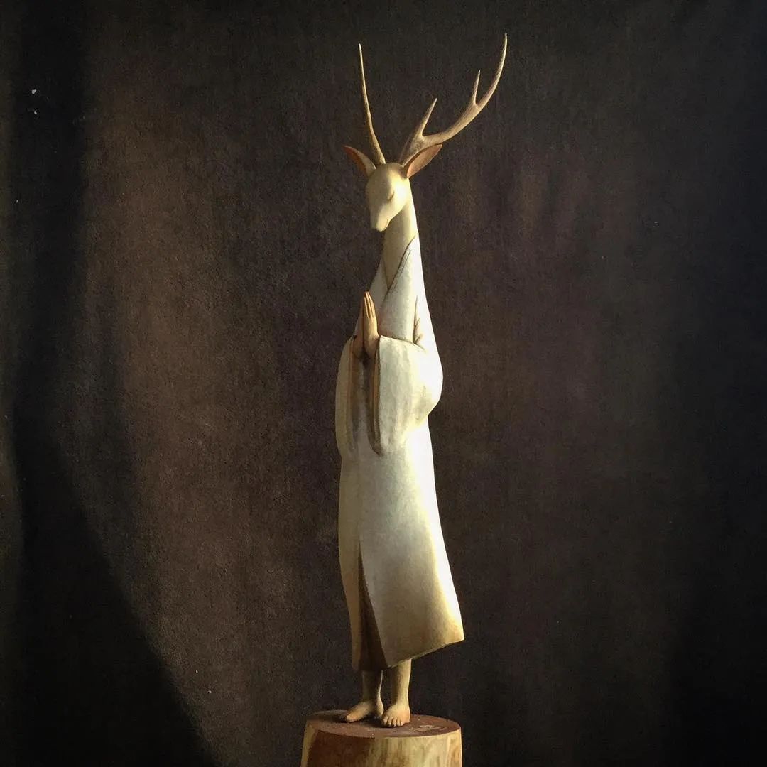 60岁日本老人的“治愈系”木雕，让人直呼“幸福”：太大胆了吧