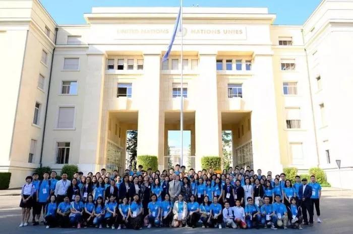 网红食堂、空调宿舍、出门就是地铁站！2019，来西南交通大学就对了！