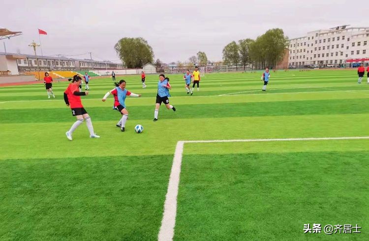 挥洒汗水，放飞青春—泾川县第三届中小学生运动会侧记