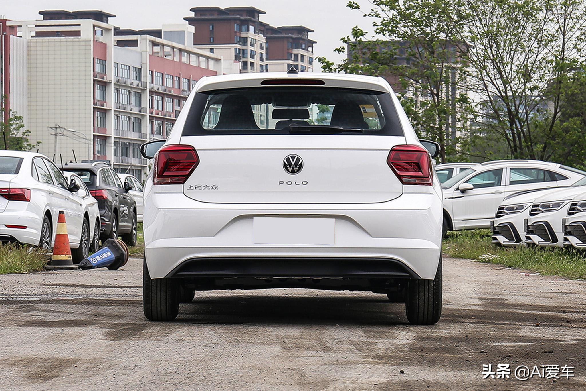 便宜又省油，好养的德系家用代步车，省心好开好停，实拍大众Polo