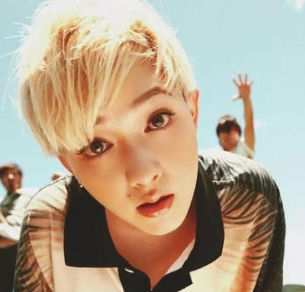 因男友而割掉子宫？从儿歌领唱到叛逆歌者，范晓萱如今过得怎样？