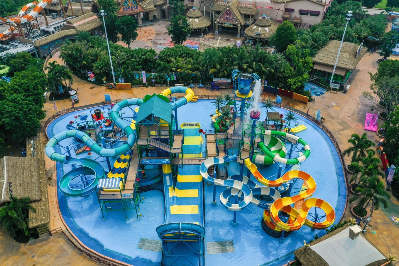 顺德华侨城欢乐海岸游玩攻略(夏日清凉|到顺德华侨城欢乐海岸plus收获