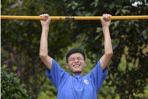 教育部“传来消息”，体育学科或将纳入高考，学生和家长有苦难言