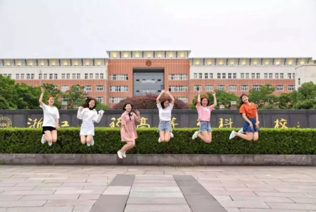 大专生到底算不算大学生？专科生屡遭质疑，教育部正面回应