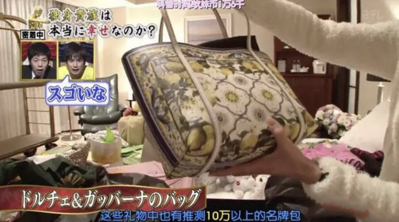 宝冢歌剧团｜top男役的王座之下，是400位少女十余年的青春献祭