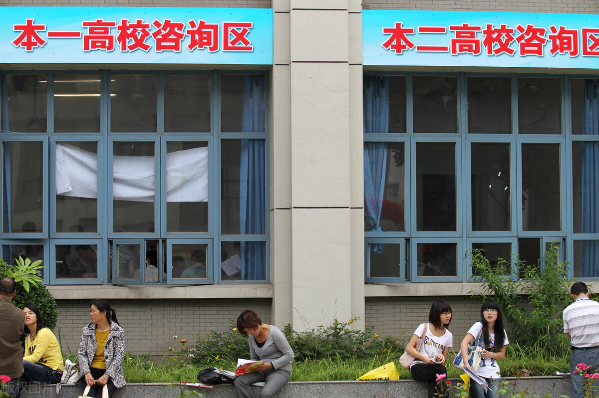 2017年高考可以填几个志愿（高考智能填报好用吗）