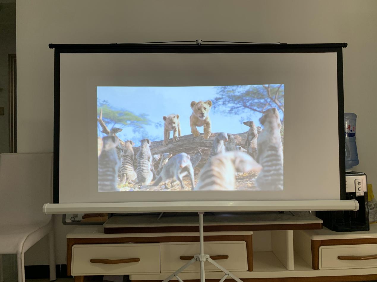 家里适合装投影机吗？你应该问该装哪款投影机